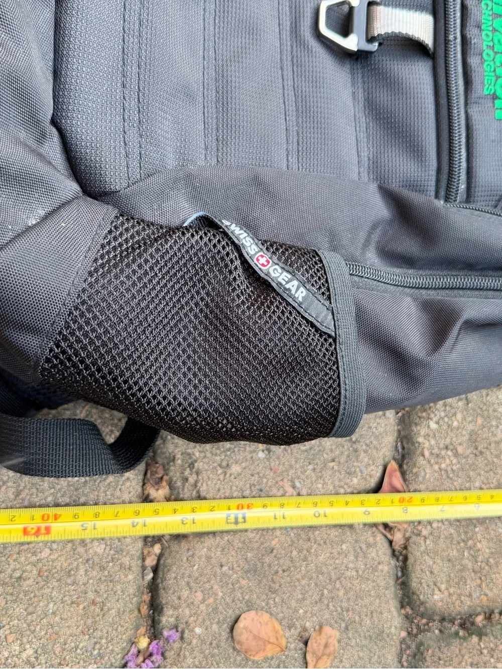 SwissGear Black Laptop Backpack – Univation Technologies – Excellent Condition